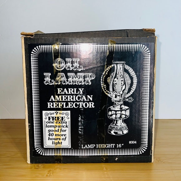 Vintage Oil Lamp - Picture 1 of 12